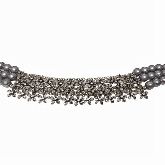 Gray Triple Pearl Strand Necklace Rhinestones Silver Bling Flowers Retro Classic - Picture 8 of 11